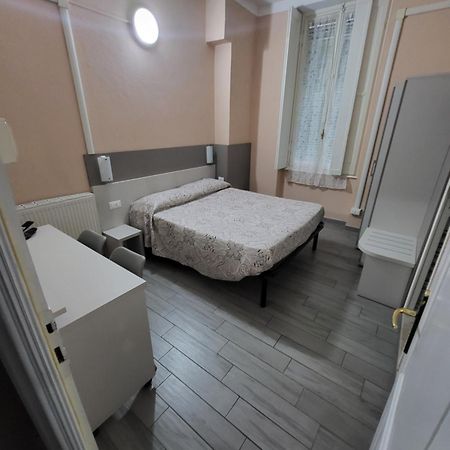 Hotel Barone Genoa Bagian luar foto