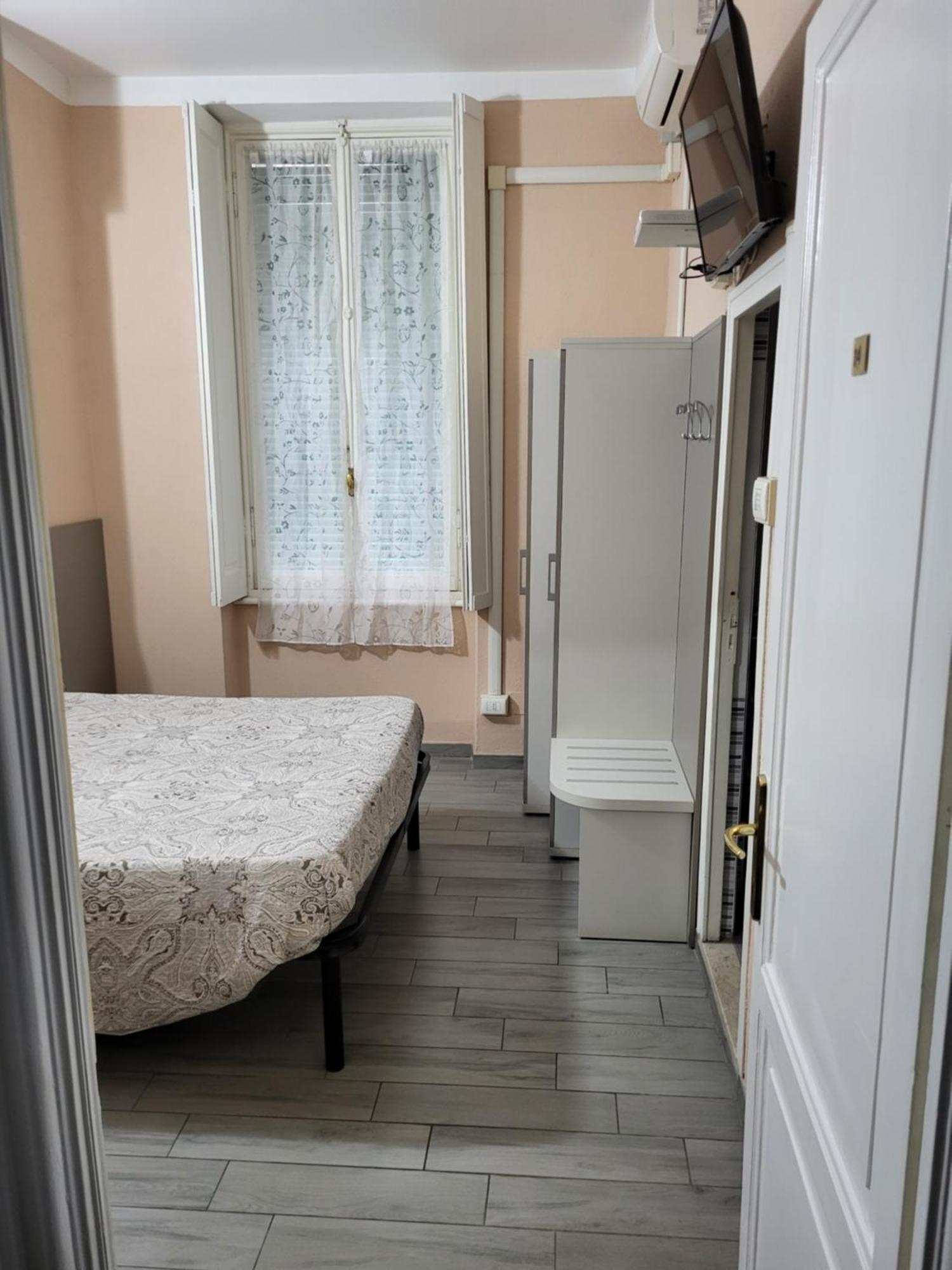 Hotel Barone Genoa Bagian luar foto