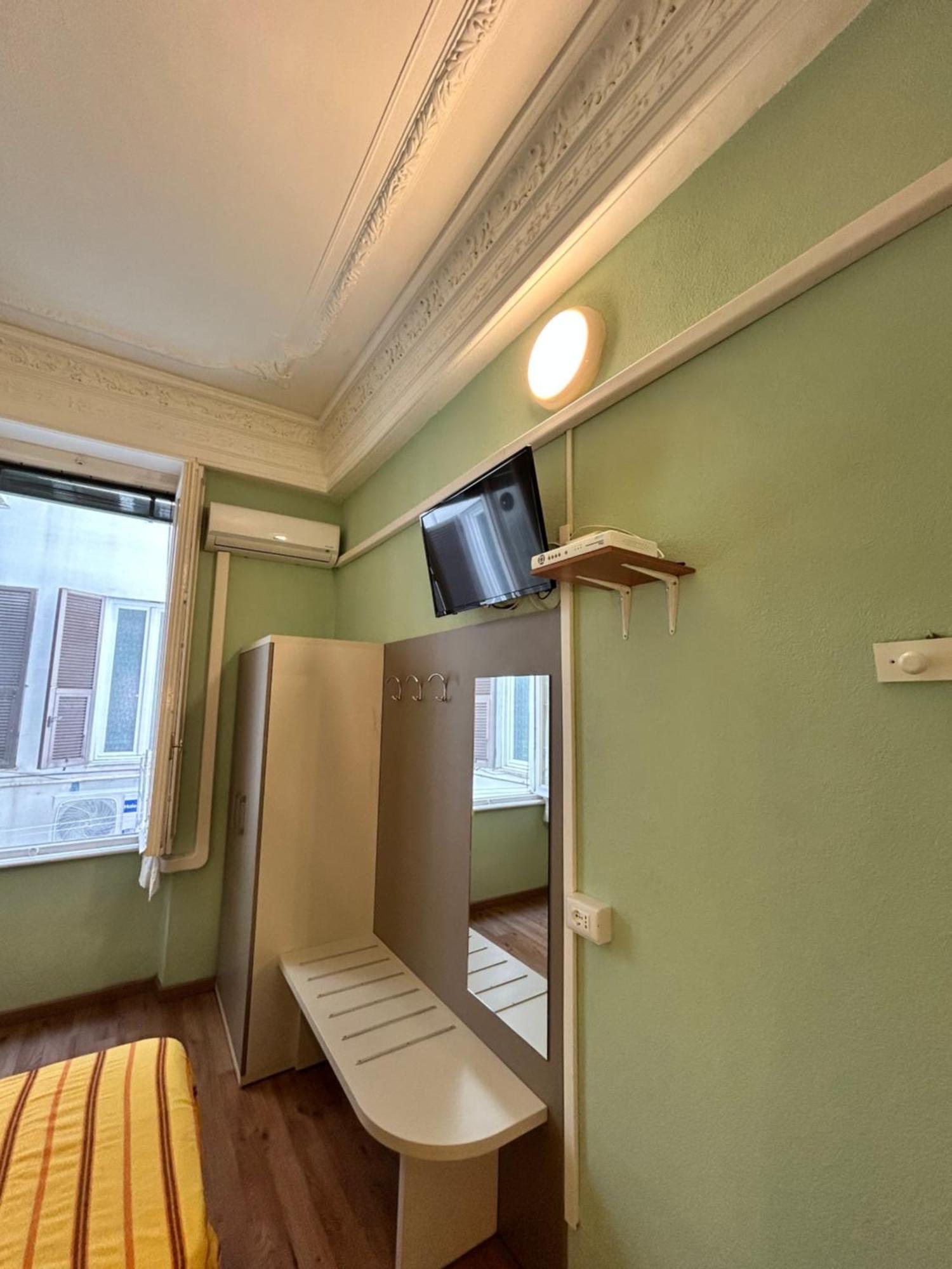 Hotel Barone Genoa Bagian luar foto
